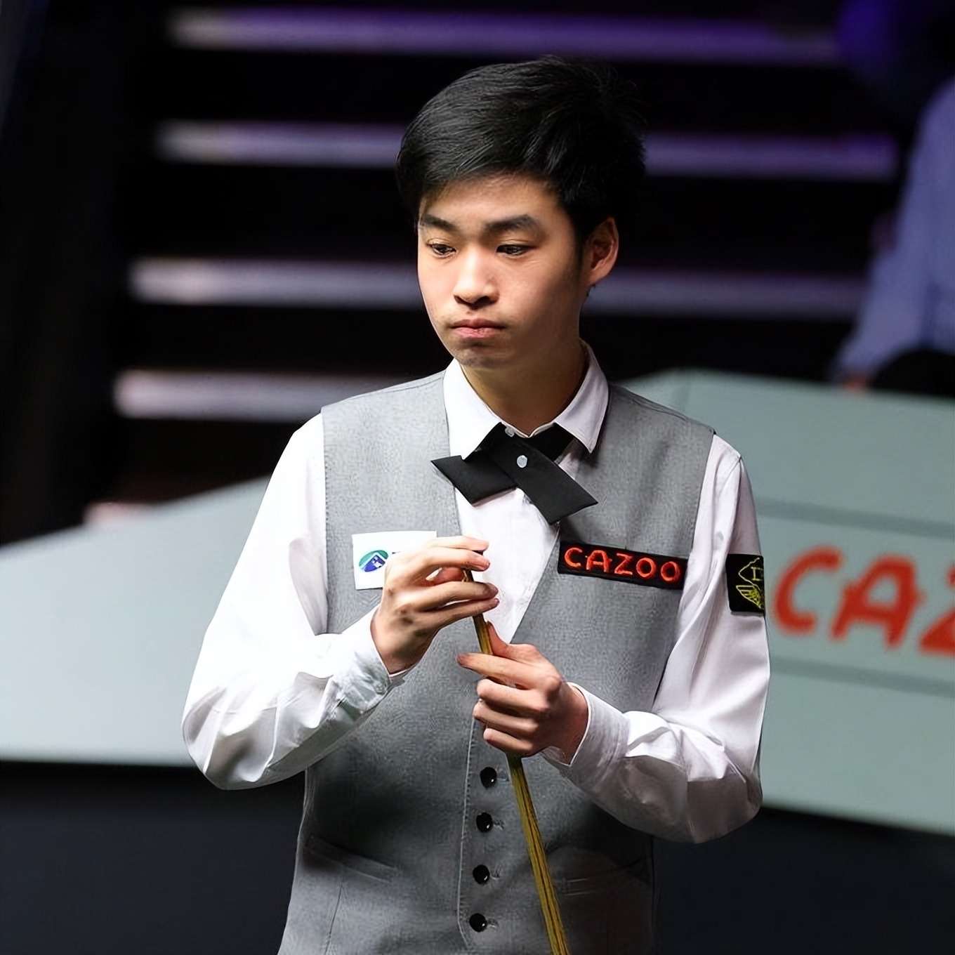 而石昱婷则 而石昱婷则