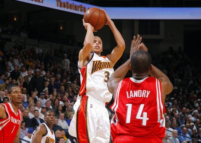 Faker：作为国家队队长夺冠是首要的，上届一天只吃一餐面包